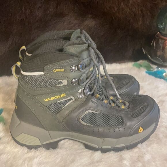 Vasque hiking boots 7 (5001) - Picture 3 of 9